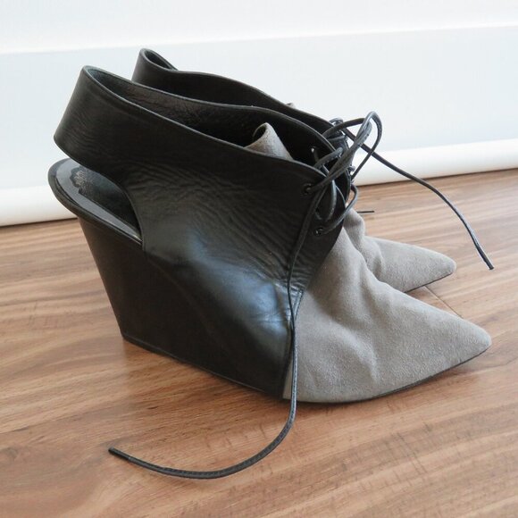 VINTAGE CHRISTIAN DIOR Black Gray Suede Leather Point Toe Wedge Slingback US 6 - Picture 2 of 16